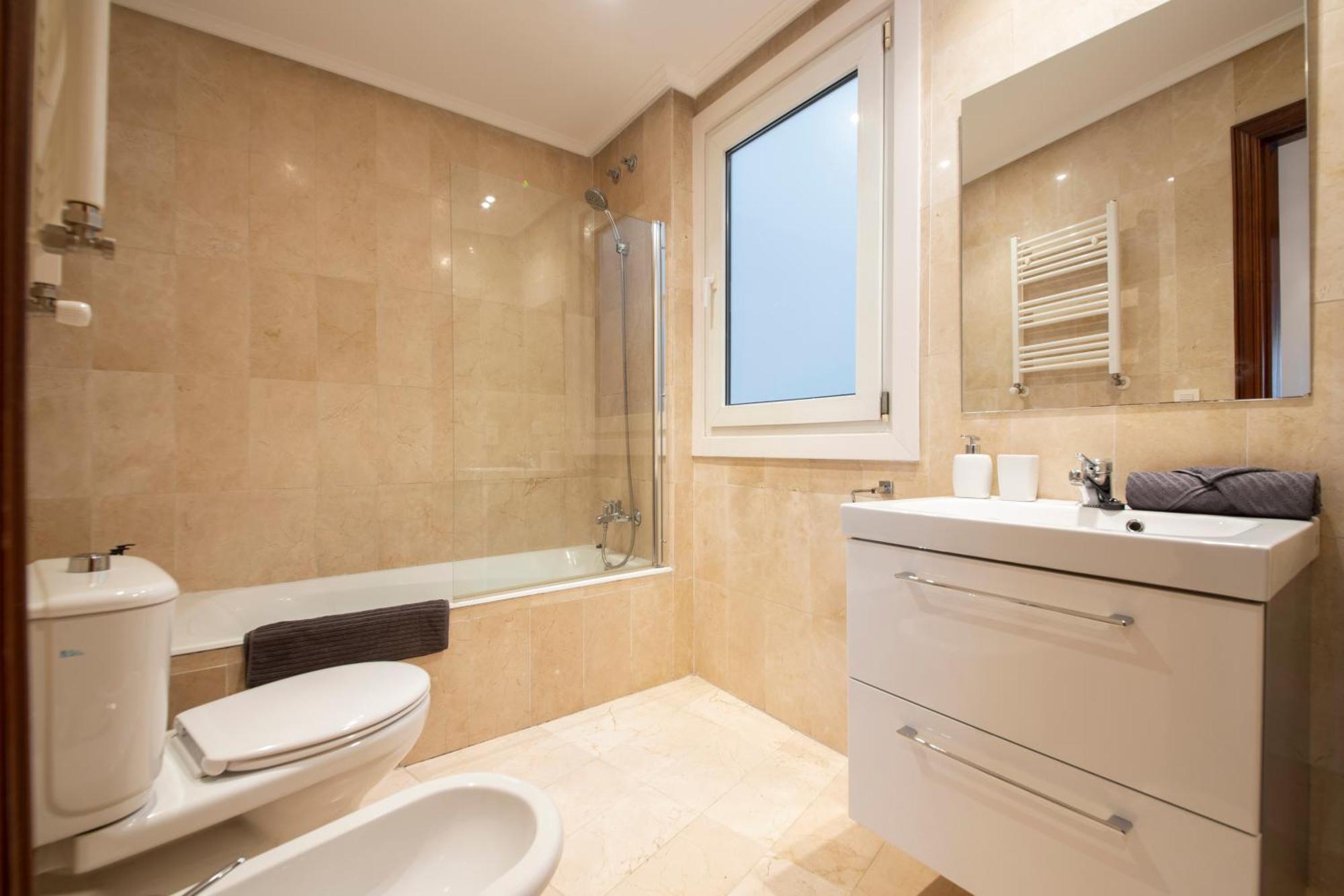 Plaza Pio XII Appartement San Sebastian Buitenkant foto
